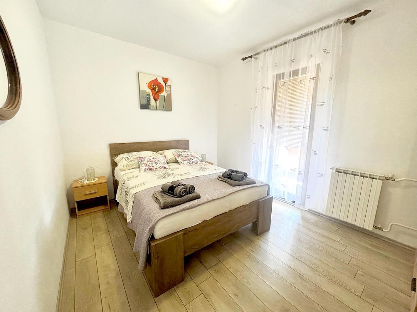 Apartments Ares Rovinj Bagian luar foto